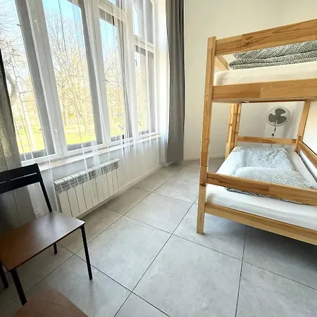 Grand - Free Breakfast - Oplata W Gotowce - Parking 24h Hostel