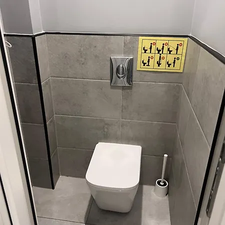 Grand - Free Breakfast - Oplata W Gotowce - Parking 24h 카토비체