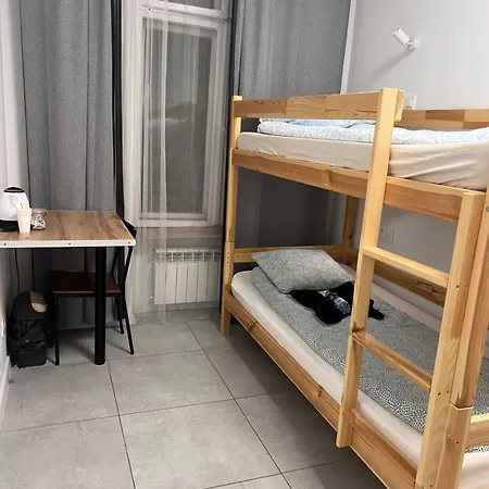 호스텔 Grand - Free Breakfast - Oplata W Gotowce - Parking 24h 카토비체