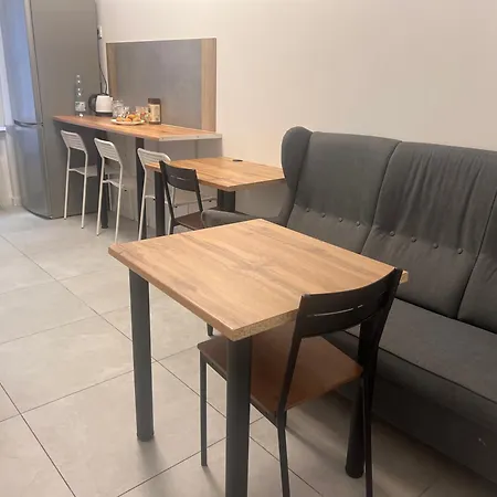 Hostal Grand - Free Breakfast - Opłata W Gotówce