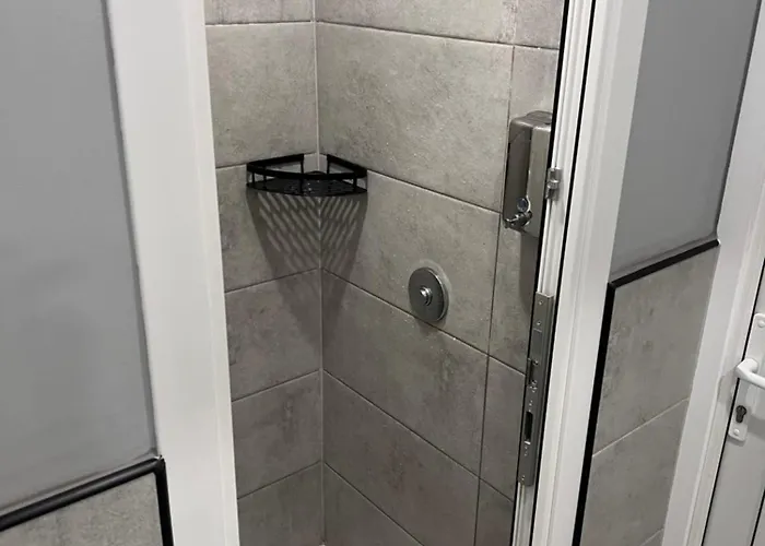 Hostel Grand - Free Breakfast - Oplata W Gotowce - Parking 24h *